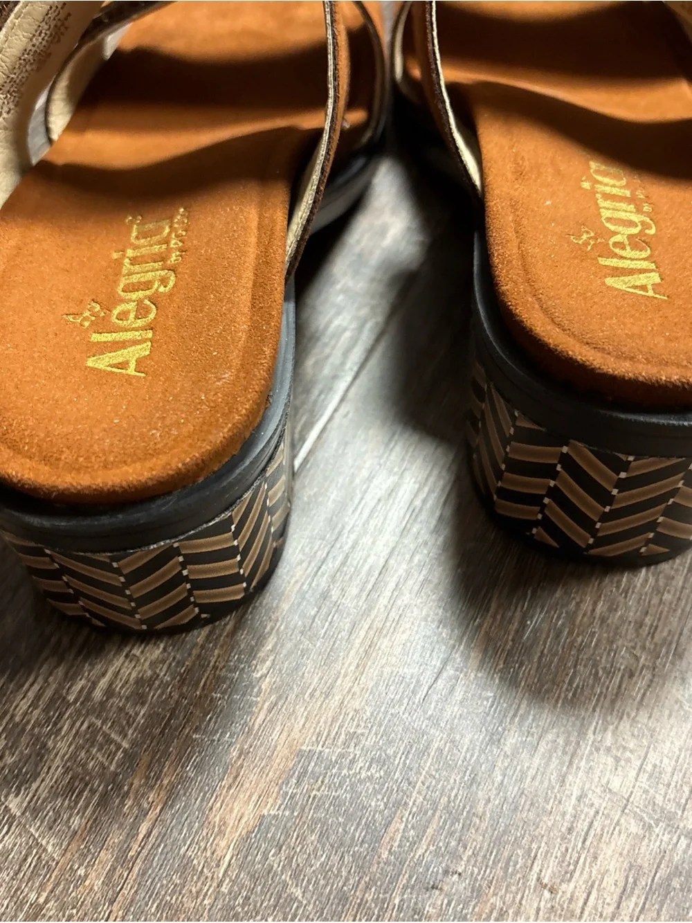 Alegría Tía Sienna Sandals Color Brown 2 Inch Heel Size 38 EU